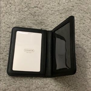 Men’s black wallet.coach